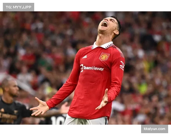 曼联旧将齐闪耀C罗传射青木大四喜安东尼黑贝双响燃爆足坛